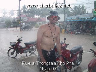 légende: Pluie a Thongsala Kho Pha Ngan 03
qualityCode=raw
sizeCode=half

Données de l'image originale:
Taille originale: 86210 bytes
